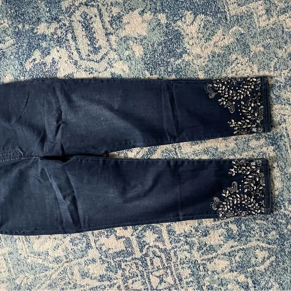 Chico’s Jeggings w/ stunning rhinestone and embroidery details at hem sz 12 NWT - Picture 2 of 5